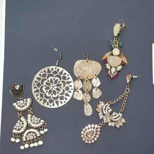 Lot of fashion earrings. Faux gold, floral, boho